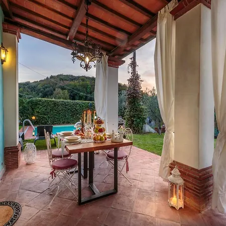 Farmhouse In Tuscany With Pool And Scenic Views *